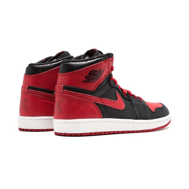 Air Jordan 1 Retro High ‘Banned’ 2011 - Image 3