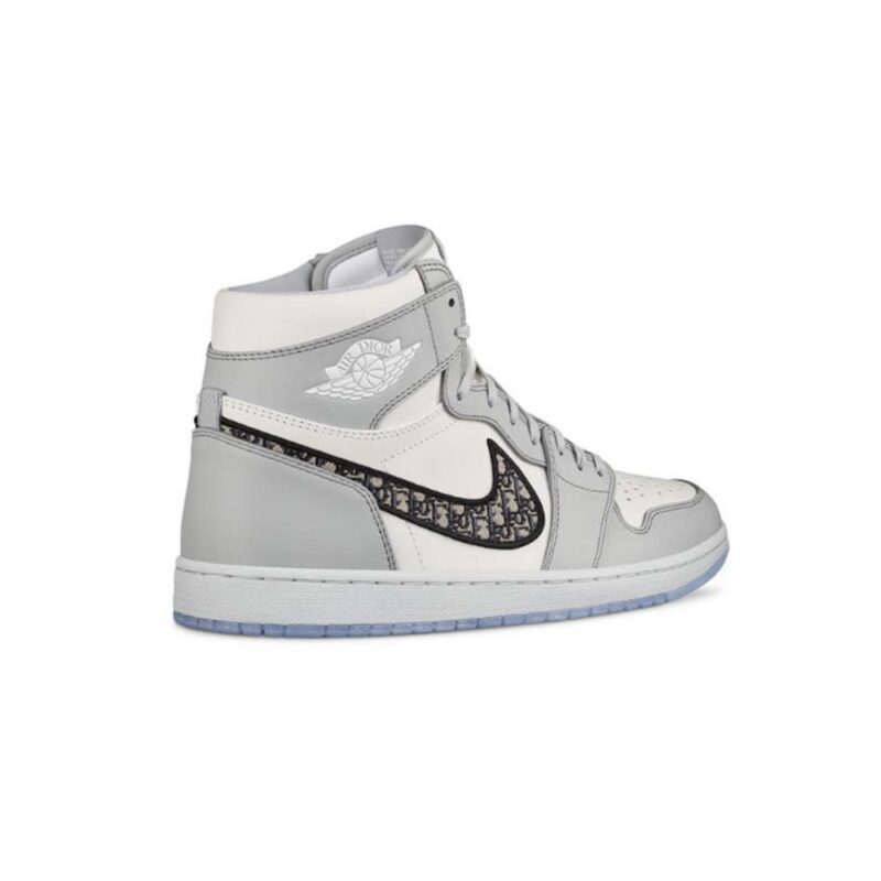 Air Jordan 1 High OG “Wolf Grey” - Image 4