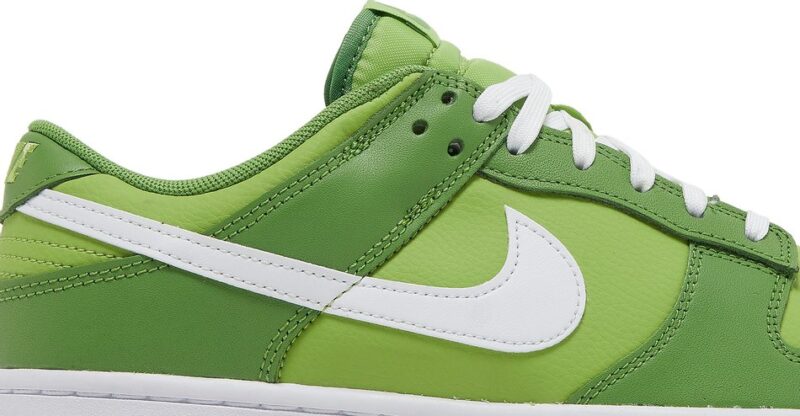 Nike Dunk Low Chlorophyll - Image 2