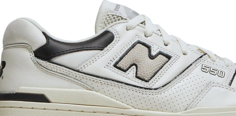 New Balance 550 Cream Black - Image 2
