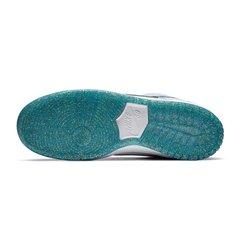 Nike SB Dunk Low Pro QS Sean Cliver - Image 6