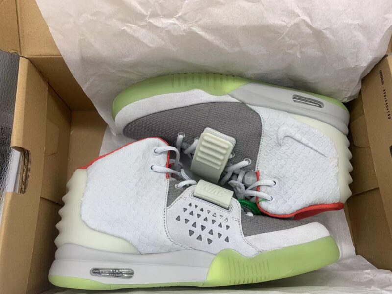 Nike Air Yeezy 2 Pure Platinum - Image 7