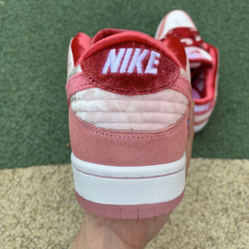 Nike SB Dunk Low StrangeLove Skateboards (Special Box) - Image 9