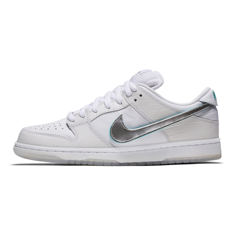 Nike SB Dunk Low Diamond Supply Co White Diamond